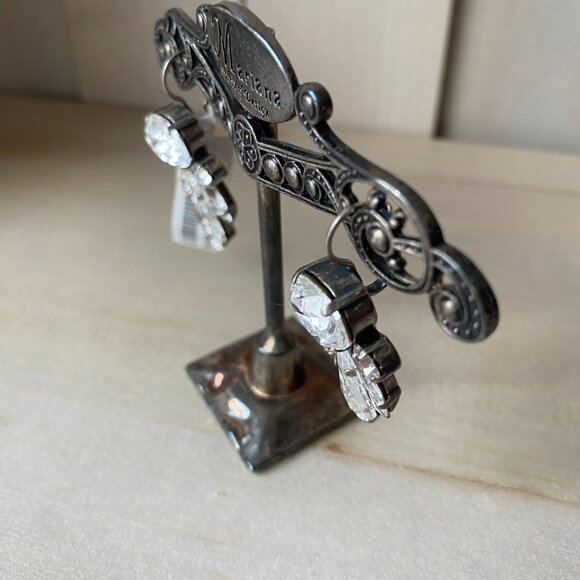 NWT Mariana Art Deco Icy White Swarovski Crystal Glam Leverback Earrings Silver - Picture 6 of 12